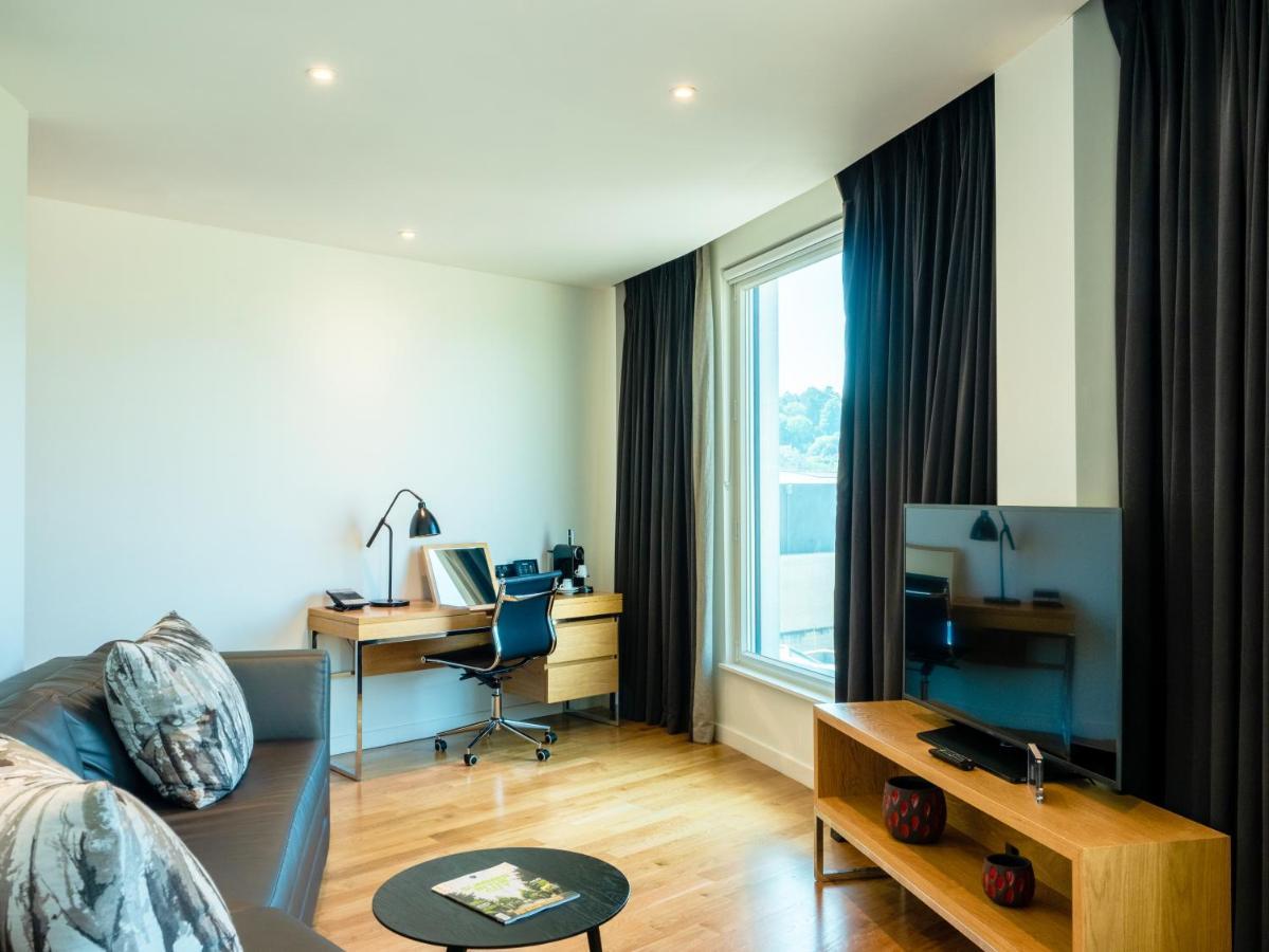 Apex City Of Bath Hotel Екстериор снимка